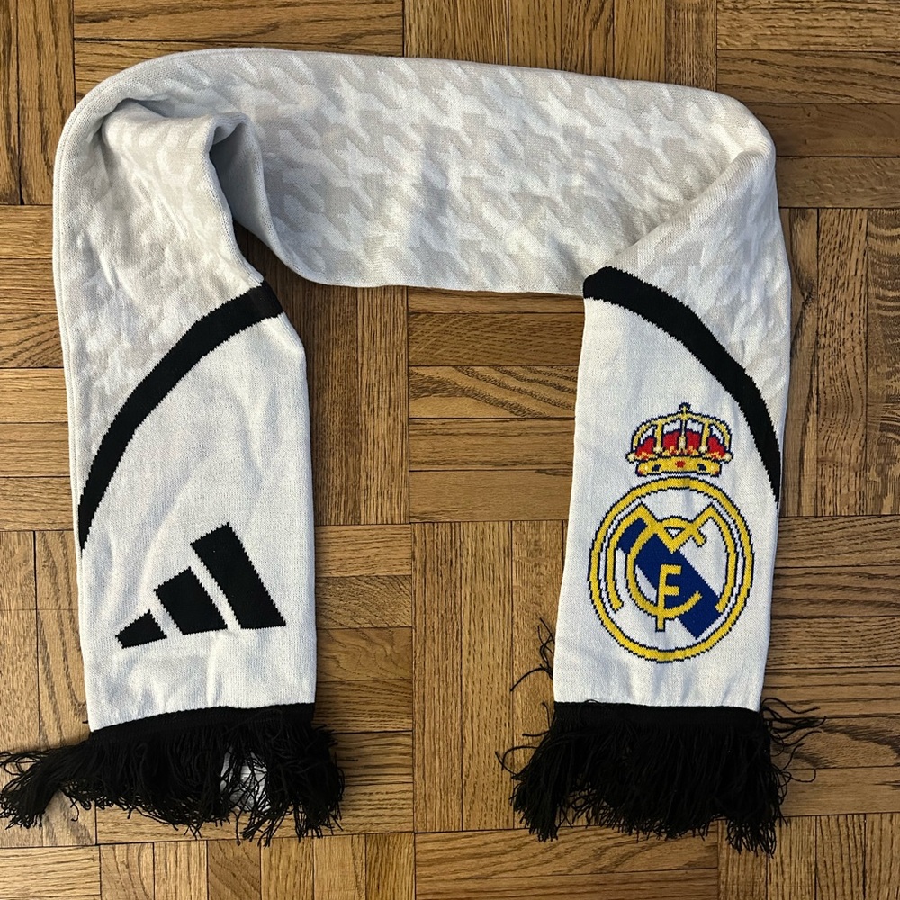 Adidas Real Madrid Home Scarf NWOT